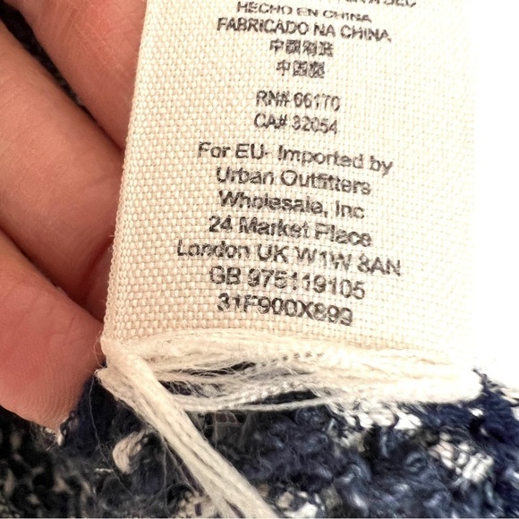 Free People Contrast Colorblock Textured Slouch Sweater Top Pullover Small - Picture 6 of 7